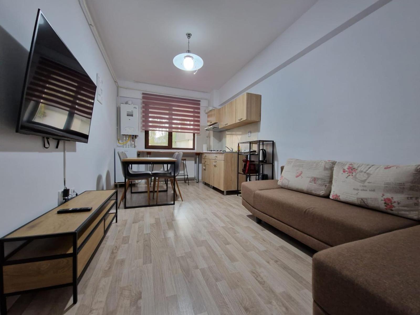 Cozy Apartment - Palas Jászvásár Kültér fotó